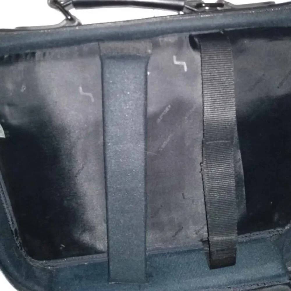 Sumdex Black Leather Laptop Briefcase